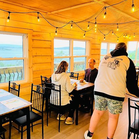 英戈尼什Knotty Pine Ocean Front Cabin - Adults Only别墅 外观 照片