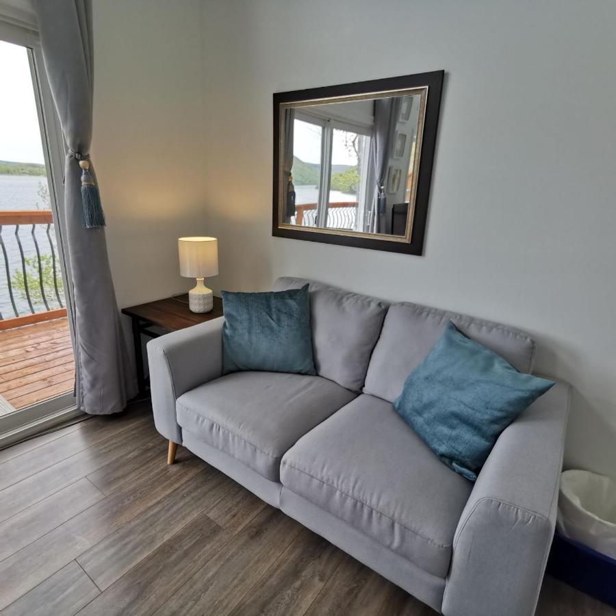 Knotty Pine Ocean Front Suite - Adults Only 英戈尼什 外观 照片