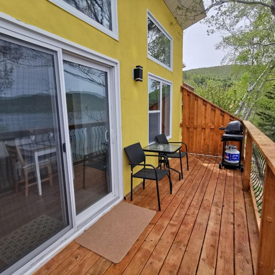 Knotty Pine Ocean Front Suite - Adults Only 英戈尼什 外观 照片