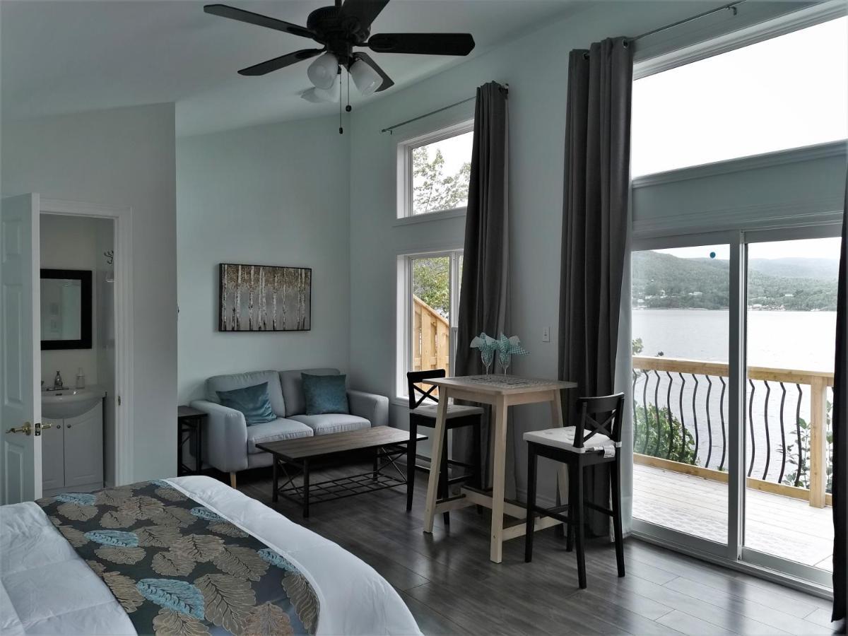 Knotty Pine Ocean Front Suite - Adults Only 英戈尼什 外观 照片